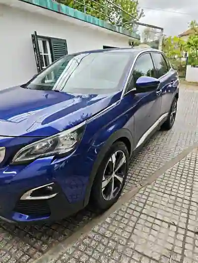 Peugeot 3008 2018 - 15499 EUR, 174478 km - AUTO.MOTO.pt - 174478km - foto 2 de 10