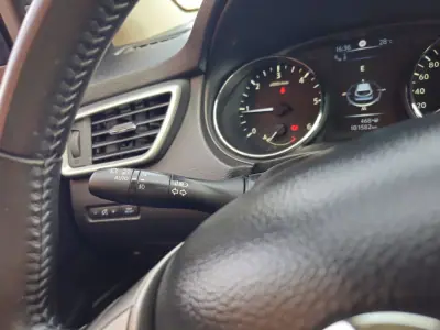 Nissan Qashqai 2016 - 17500 EUR, 101000 km - AUTO.MOTO.pt - 101000km - foto 14 de 15