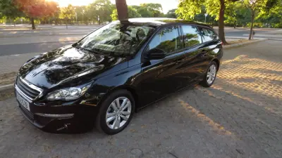 Peugeot 308 SW 2014 - 10800 EUR, 194000 km - 194000km - foto 2 de 15