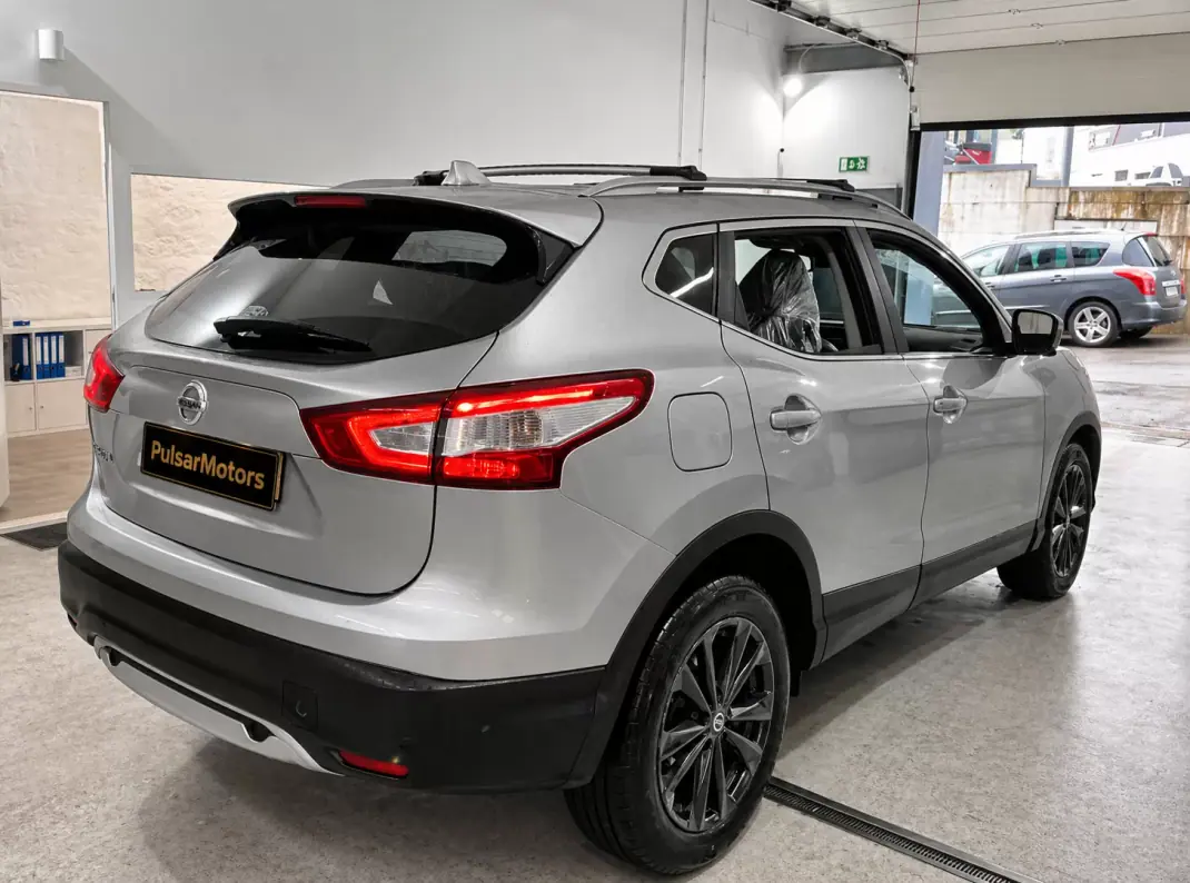 Nissan Qashqai 2014 - 13900 EUR, 179252 km - AUTO.MOTO.pt - 179252km - foto 3 de 10