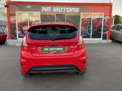 Ford Fiesta 2017 - 9990 EUR, 98500 km - AUTO.MOTO.pt - 98500km - foto 4 de 17