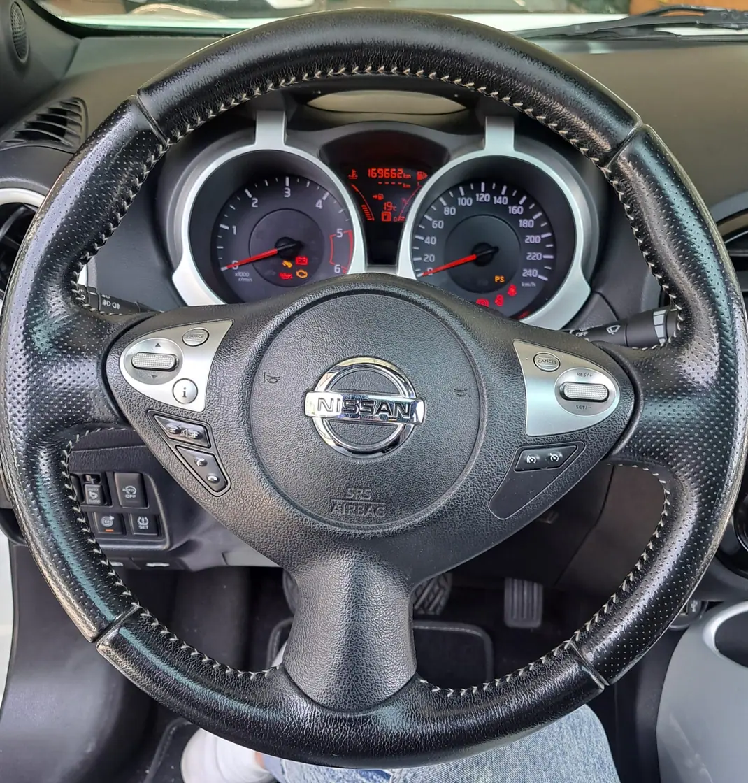 Nissan Juke 2014 - 10300 EUR, 170000 km - AUTO.MOTO.pt - 170000km - foto 5 de 15