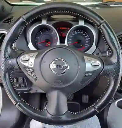 Nissan Juke 2014 - 10300 EUR, 170000 km - AUTO.MOTO.pt - 170000km - foto 5 de 15