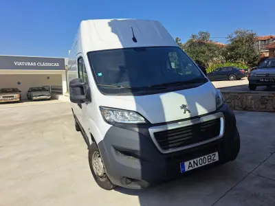 Peugeot Boxer 2.2 BlueHDI 335 L3H3 Pro 2021 - 17950 EUR, 127839 km - AUTO.MOTO.pt - 127839km - foto 4 de 13