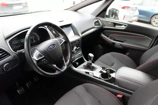 Ford S-Max 2019 - 29900 EUR, 230239 km - AUTO.MOTO.pt - 230239km - foto 24 de 26