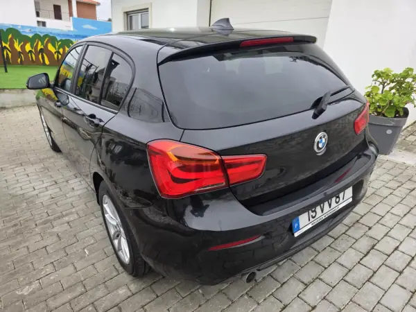 BMW 116 2018 - 16900 EUR, 135419 km - AUTO.MOTO.pt - 135419km - foto 37 de 73