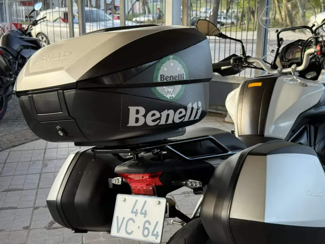 Benelli TRK 502 2018 - 4450 EUR, 19295 km - AUTO.MOTO.pt - 19295km - foto 9 de 17