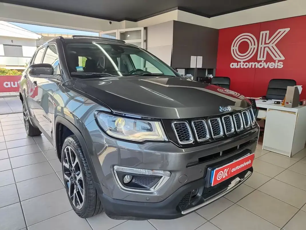 Jeep Compass 2021 - 22500 EUR, 107000 km - AUTO.MOTO.pt - 107000km - foto 1 de 45