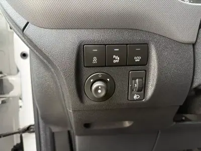 Citroën Berlingo 1.6 BlueHdi 100 2018 - 11990 EUR, 41500 km - AUTO.MOTO.pt - 41500km - foto 18 de 24