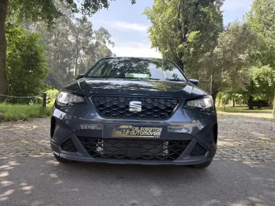 SEAT Arona 2025 - 22000 EUR, 10000 km - AUTO.MOTO.pt - 10000km - foto 22 de 27