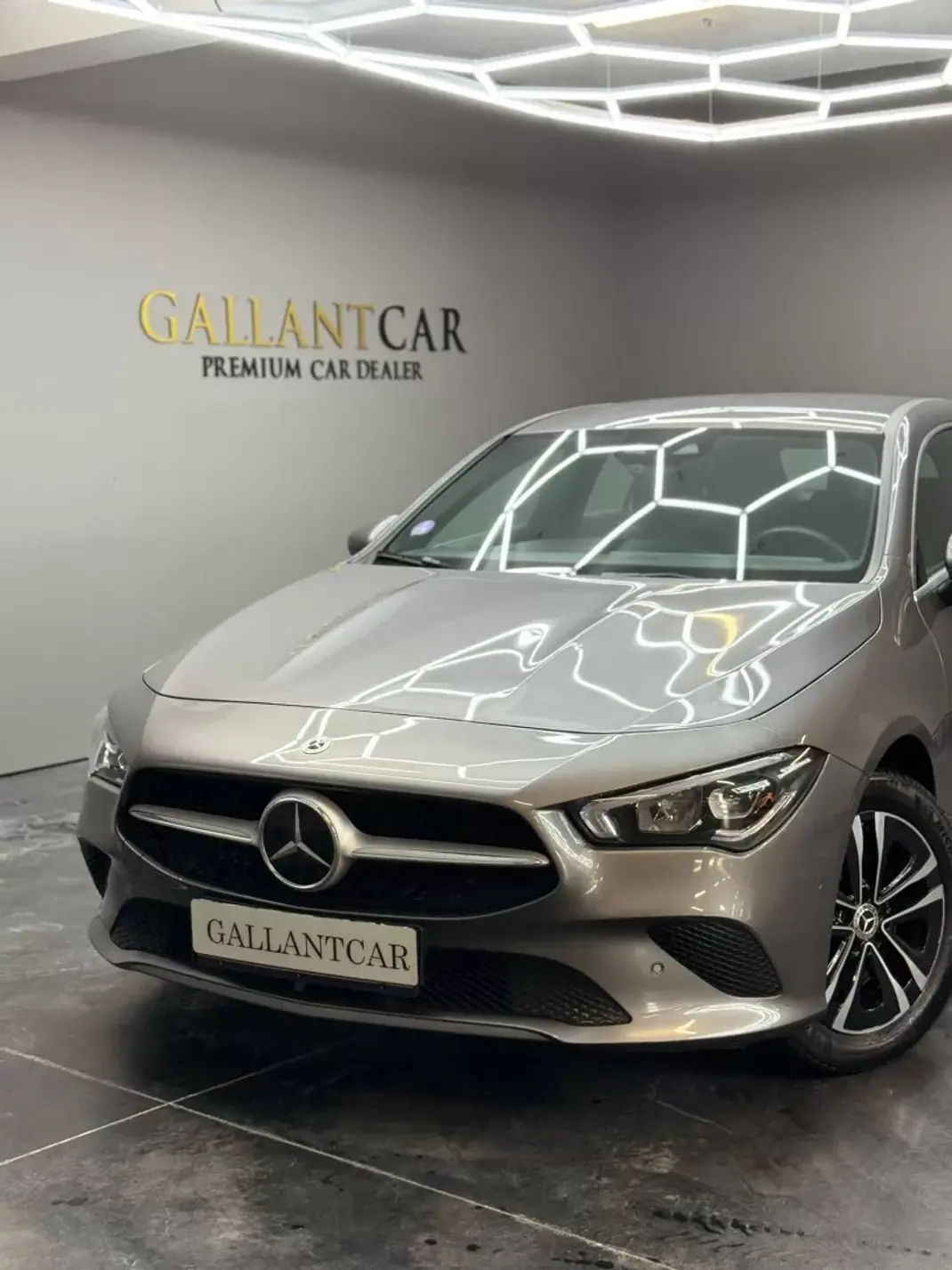 Mercedes-Benz CLA 250 2023 - 29900 EUR, 90100 km - AUTO.MOTO.pt - 90100km - foto 2 de 28