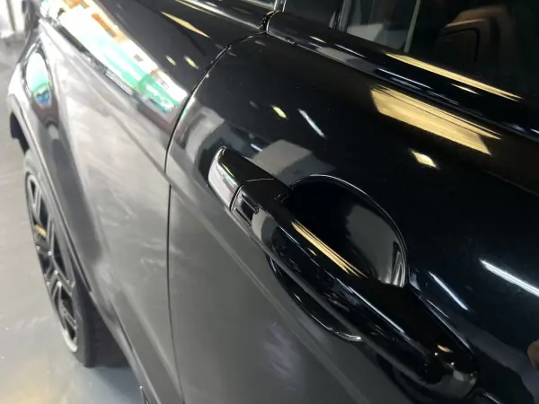 Land Rover Range Rover Evoque 2012 - 17990 EUR, 235000 km - AUTO.MOTO.pt - 235000km - foto 27 de 51