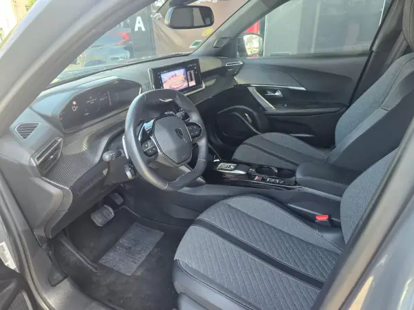 Peugeot 2008 2023 - 21900 EUR, 112000 km - AUTO.MOTO.pt - 112000km - foto 15 de 16
