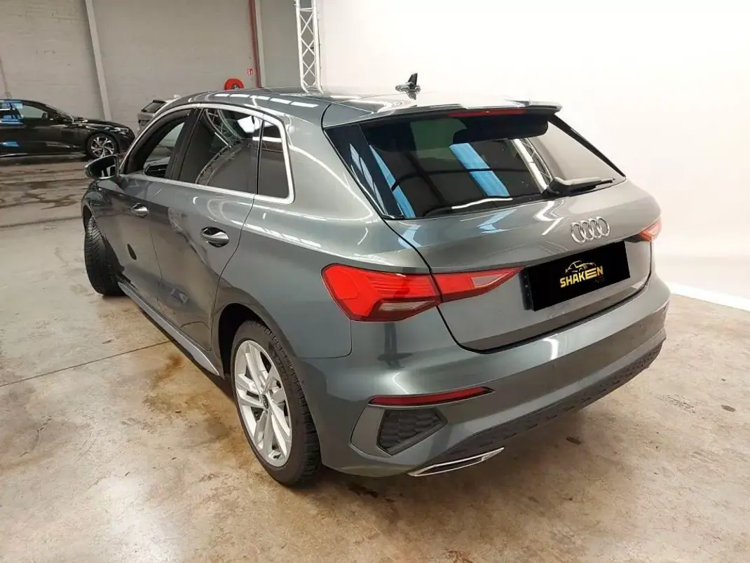 Audi A3 Sportback 2021 - 26890 EUR, 66309 km - AUTO.MOTO.pt - 66309km - foto 2 de 11