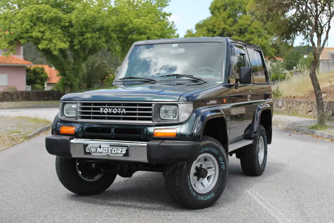 Toyota Land Cruiser 1994 - 31900 EUR, 237000 km - AUTO.MOTO.pt - 237000km - foto 1 de 40
