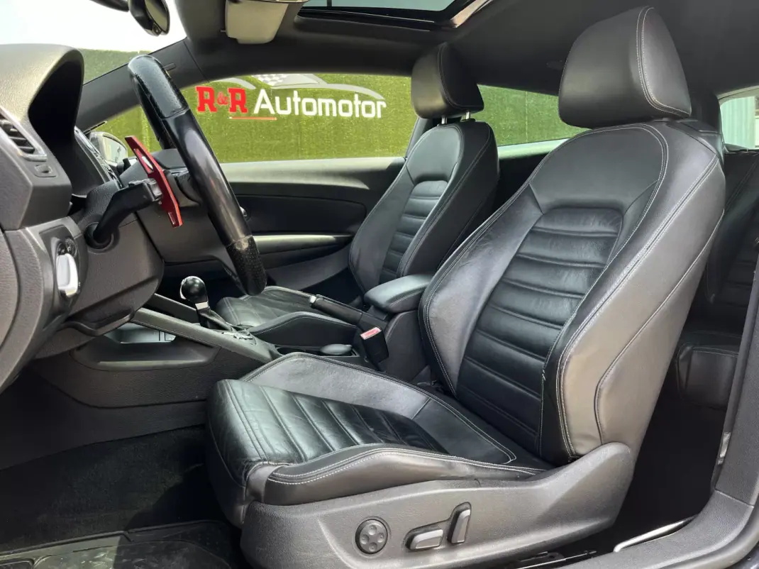 Volkswagen Scirocco 2010 - 13900 EUR, 255000 km - AUTO.MOTO.pt - 255000km - foto 9 de 16