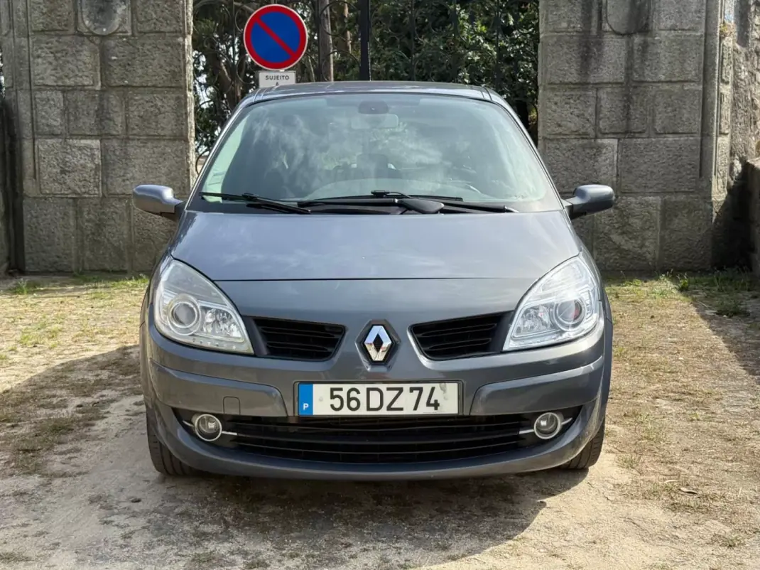 Renault Scénic 2007 - 2500 EUR, 284800 km - AUTO.MOTO.pt - 284800km - foto 2 de 11