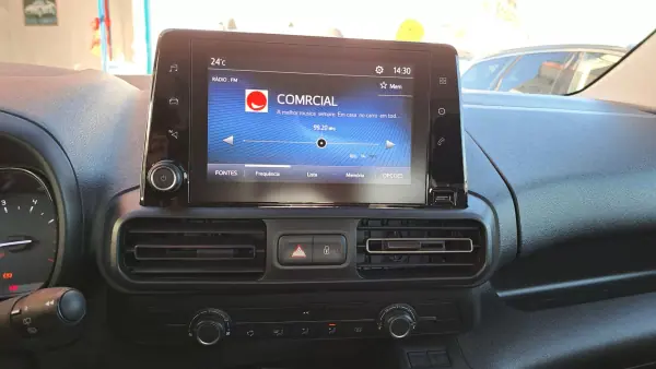 Toyota Proace City Verso 1.5D L1 Confort 2022 - 22900 EUR, 171567 km - AUTO.MOTO.pt - 171567km - foto 20 de 35