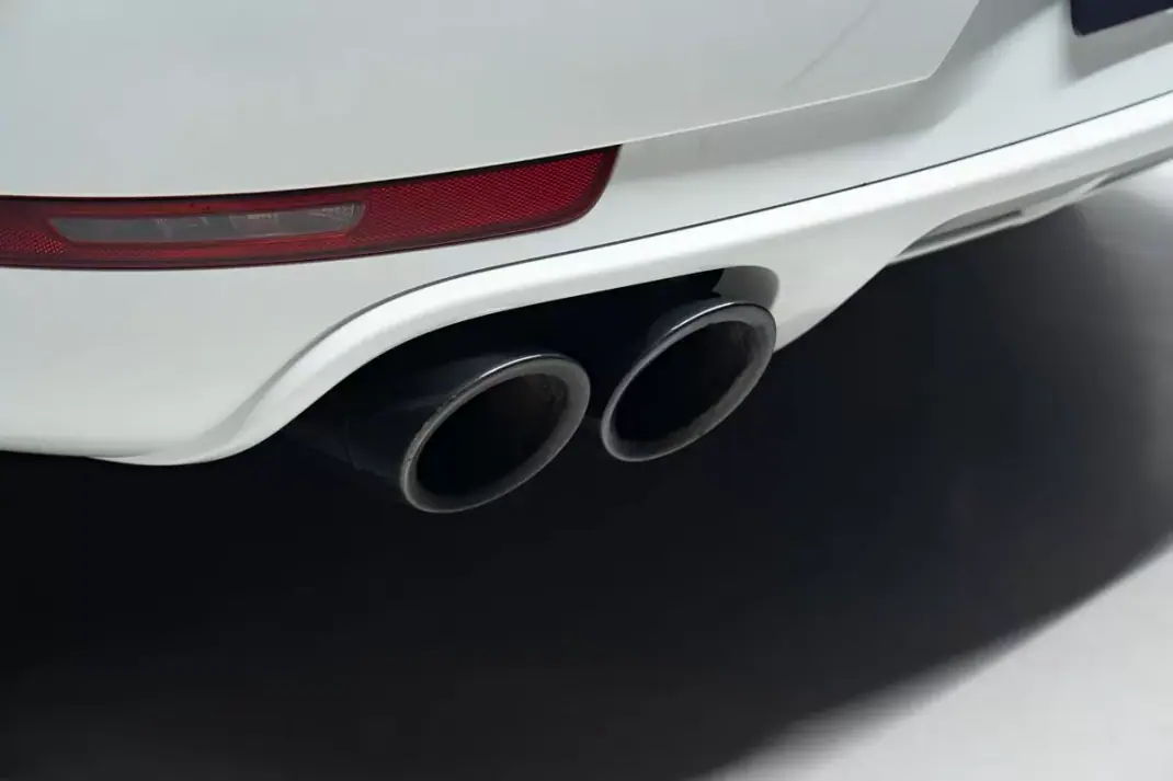 Porsche Macan 2016 - 49950 EUR, 131000 km - AUTO.MOTO.pt - 131000km - foto 14 de 53