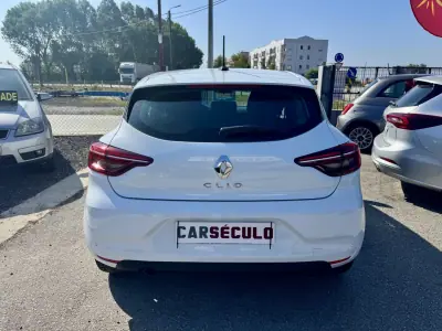 Renault Clio 2021 - 14500 EUR, 109414 km - AUTO.MOTO.pt - 109414km - foto 5 de 26