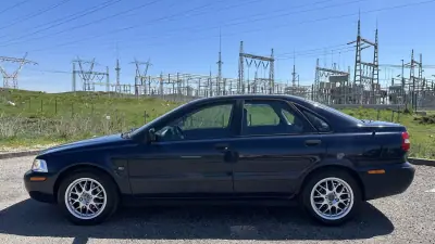 Volvo S40 2000 - 3750 EUR, 400000 km - AUTO.MOTO.pt - 400000km - foto 5 de 13