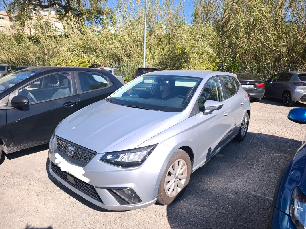 SEAT Ibiza 2022 - 17200 EUR, 63300 km - AUTO.MOTO.pt - 63300km - foto 1 de 7