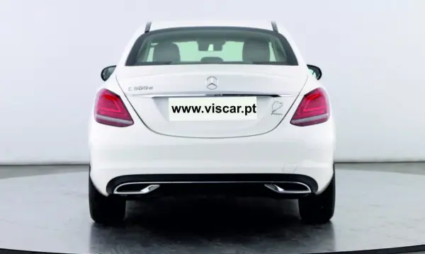 Mercedes-Benz C 300 2019 - 26990 EUR, 120000 km - AUTO.MOTO.pt - 120000km - foto 4 de 16