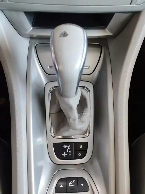 Citroën C5 Tourer 2017 - 9500 EUR, 248400 km - AUTO.MOTO.pt - 248400km - foto 35 de 38
