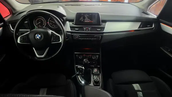 BMW 216 Active Tourer 2016 - 14890 EUR, 92637 km - AUTO.MOTO.pt - 92637km - foto 15 de 55
