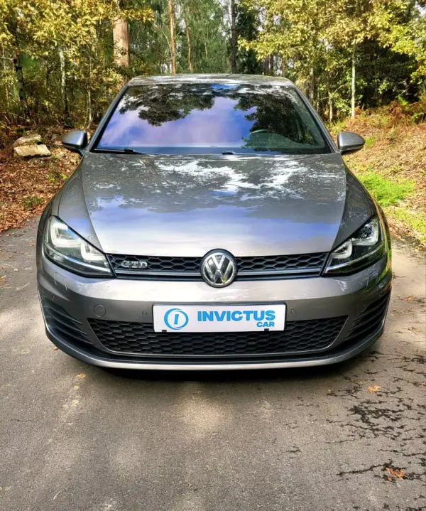 Volkswagen Golf 2015 - 16990 EUR, 218000 km - AUTO.MOTO.pt - 218000km - foto 3 de 25