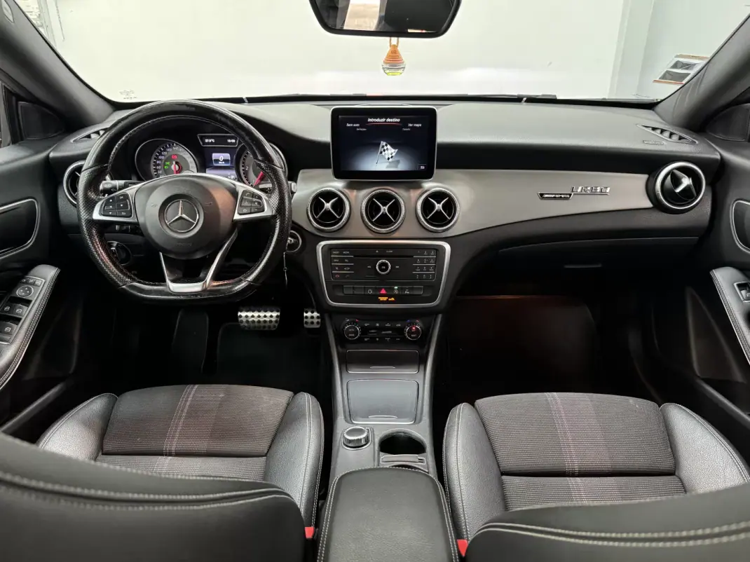 Mercedes-Benz CLA 200 2015 - 21990 EUR, 72000 km - AUTO.MOTO.pt - 72000km - foto 20 de 27
