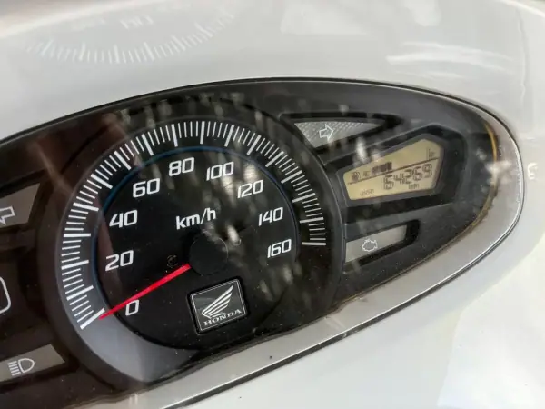 Honda PCX 125 2012 - 1900 EUR, 64269 km - AUTO.MOTO.pt - 64269km - foto 11 de 12