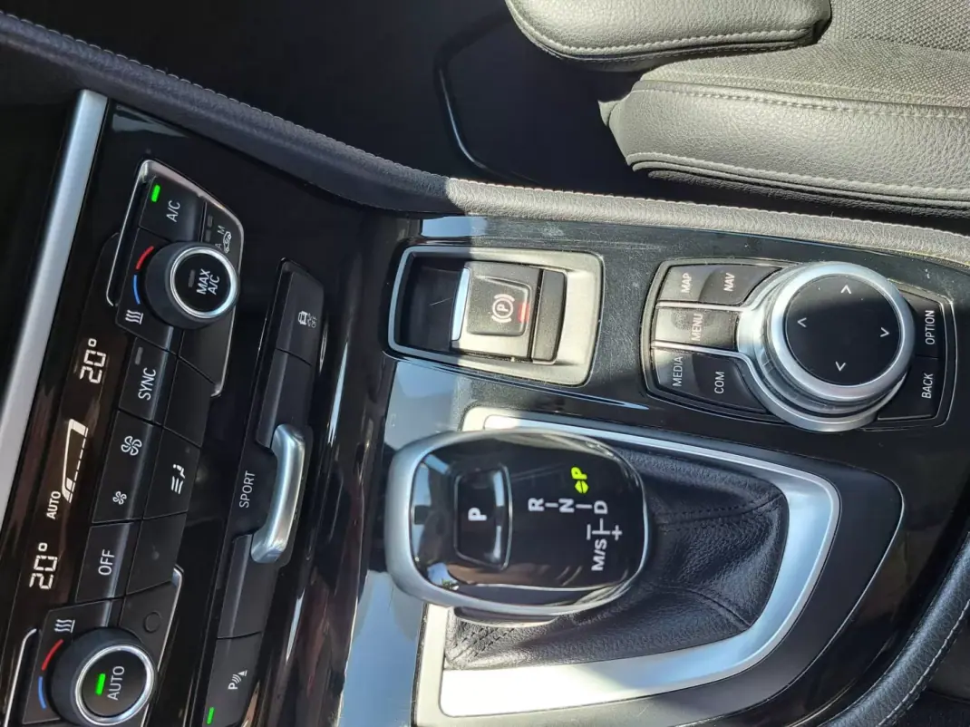 BMW 216 Gran Tourer 2019 - 19500 EUR, 111050 km - 111050km - foto 52 de 63