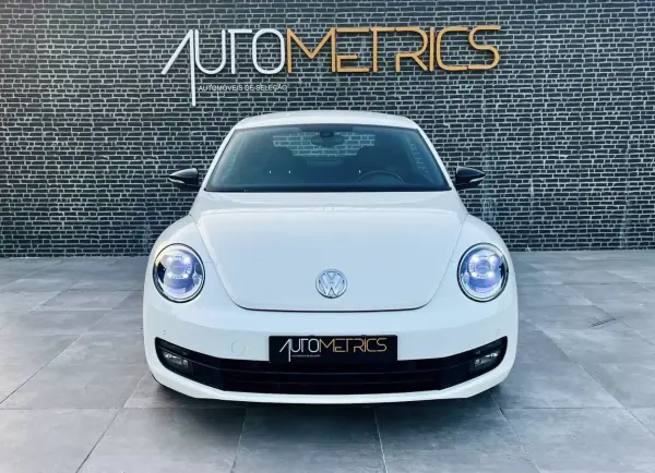 Volkswagen New Beetle 2012 - 10900 EUR, 229000 km - AUTO.MOTO.pt - 229000km - foto 7 de 14