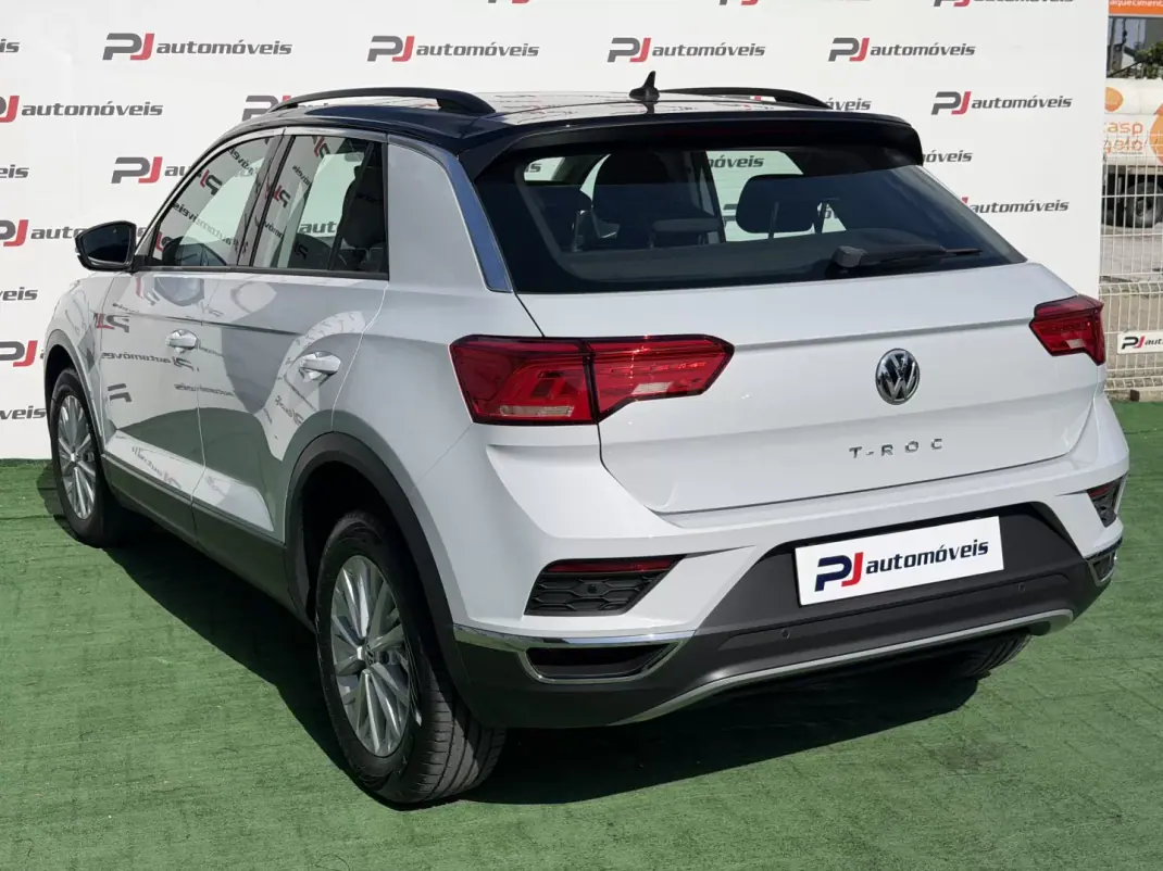 Volkswagen T-Roc 2018 - 16990 EUR, 108000 km - AUTO.MOTO.pt - 108000km - foto 11 de 11
