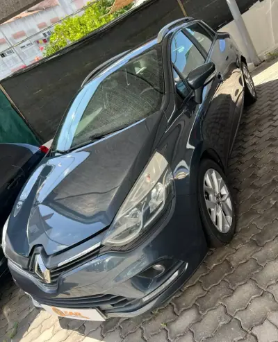 Renault Clio 2018 - 13900 EUR, 147279 km - AUTO.MOTO.pt - 147279km - foto 2 de 7