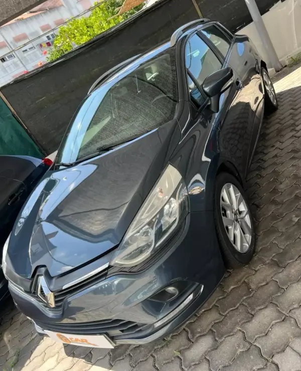 Renault Clio 2018 - 13900 EUR, 147279 km - AUTO.MOTO.pt - 147279km - foto 2 de 7