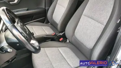 Kia Stonic 2024 - 17950 EUR, 41486 km - 41486km - foto 10 de 25