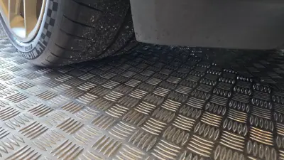 Porsche 992 2021 - 235000 EUR, 15666 km - AUTO.MOTO.pt - 15666km - foto 38 de 61