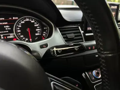 Audi A8 2016 - 39000 EUR, 170000 km - AUTO.MOTO.pt - 170000km - foto 39 de 53