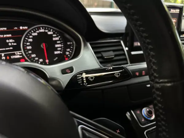 Audi A8 2016 - 39000 EUR, 170000 km - AUTO.MOTO.pt - 170000km - foto 39 de 53