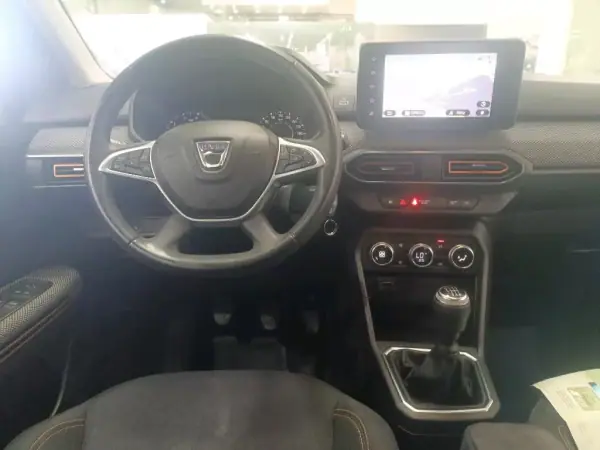 Dacia Sandero 2021 - 14900 EUR, 86415 km - AUTO.MOTO.pt - 86415km - foto 3 de 8