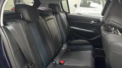 Peugeot 308 2019 - 14900 EUR, 50000 km - AUTO.MOTO.pt - 50000km - foto 16 de 51