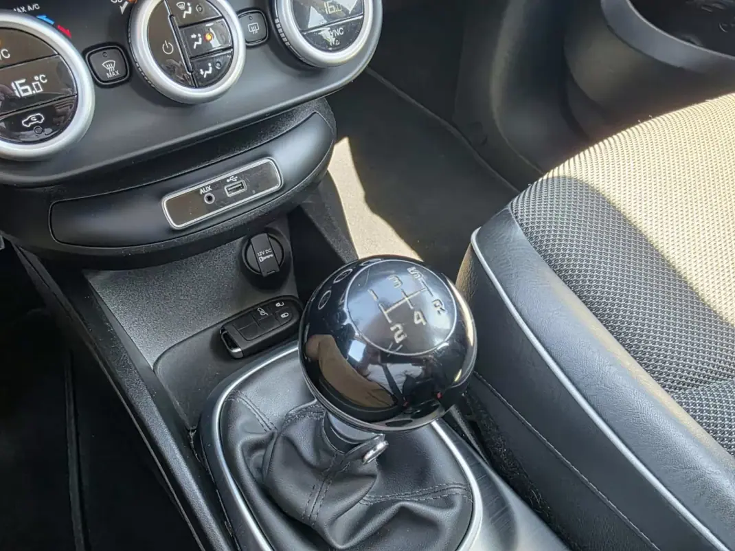 Fiat 500X 2017 - 12990 EUR, 154000 km - 154000km - foto 8 de 17