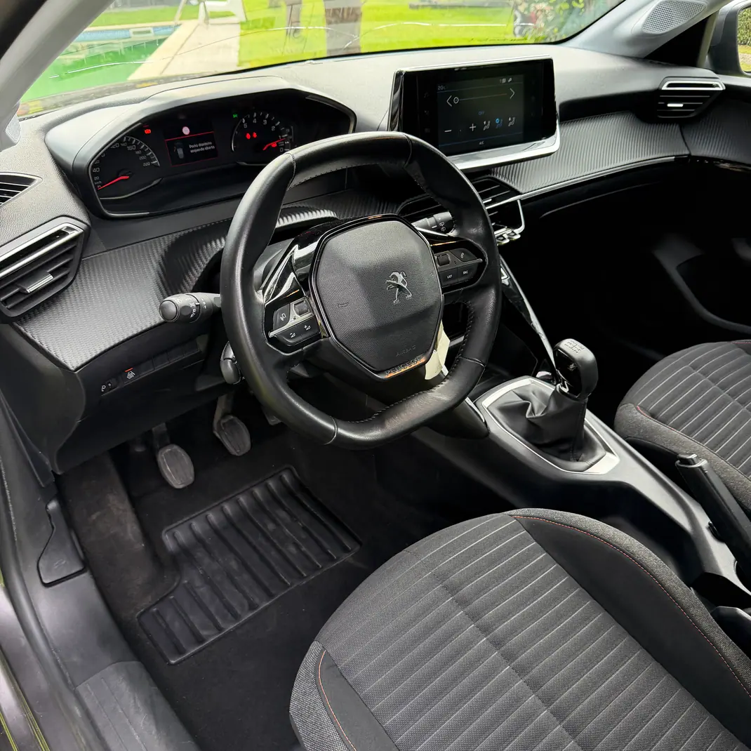 Peugeot 208 2022 - 13990 EUR, 50 km - AUTO.MOTO.pt - 50km - foto 6 de 14