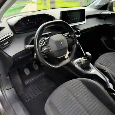 Peugeot 208 2022 - 13990 EUR, 50 km - AUTO.MOTO.pt - 50km - foto 6 de 14