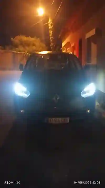 Renault Grand Scénic 2018 - 8999 EUR, 255 km - AUTO.MOTO.pt - 255km - foto 9 de 10