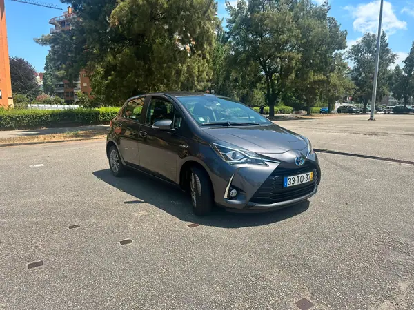Toyota Yaris 2017 - 14500 EUR, 110000 km - AUTO.MOTO.pt - 110000km - foto 7 de 14