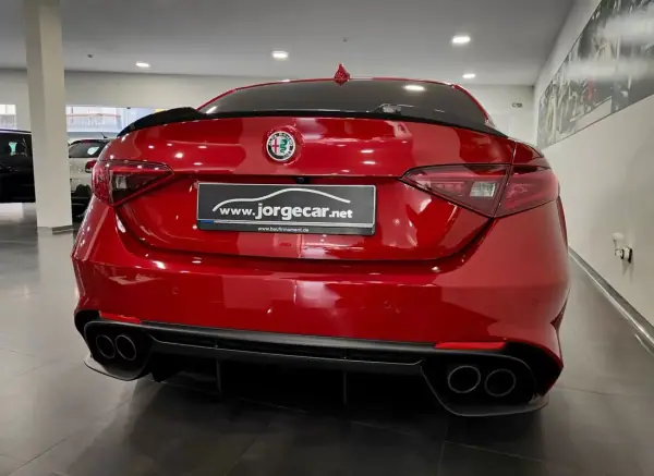 Alfa Romeo Giulia 2018 - 62500 EUR, 53000 km - AUTO.MOTO.pt - 53000km - foto 21 de 60
