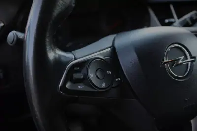 Opel Crossland X 2017 - 12500 EUR, 113439 km - AUTO.MOTO.pt - 113439km - foto 18 de 35